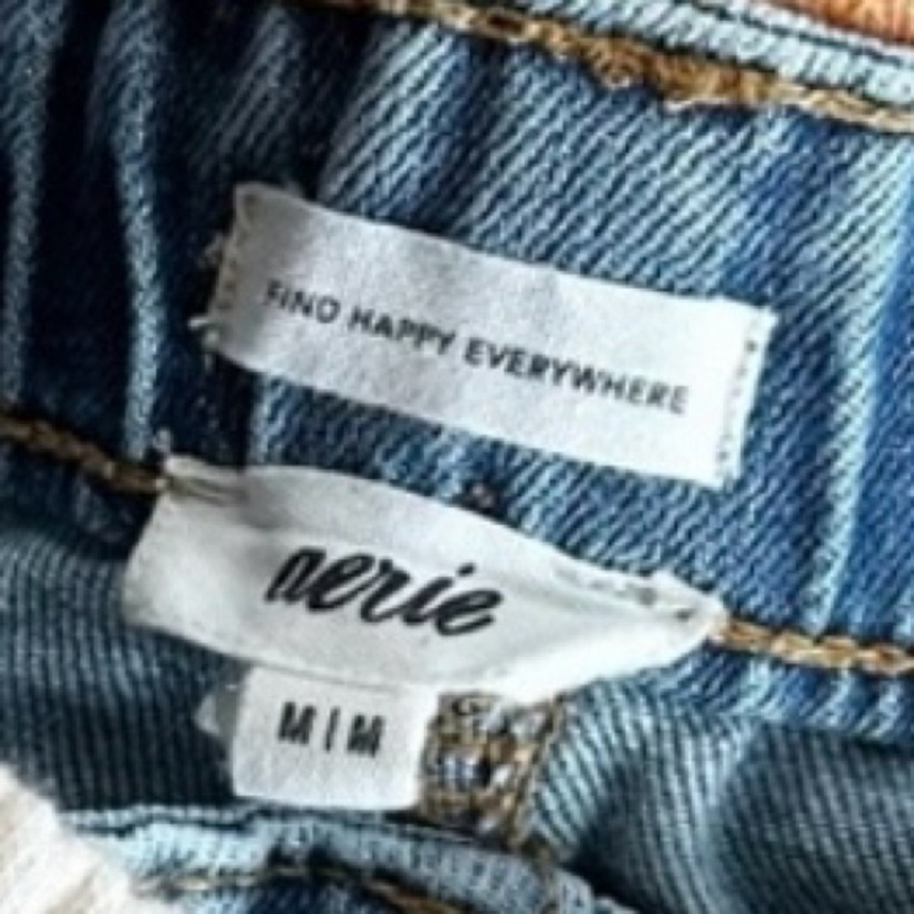 Aerie Denim Shorts Medium - Picture 4 of 4
